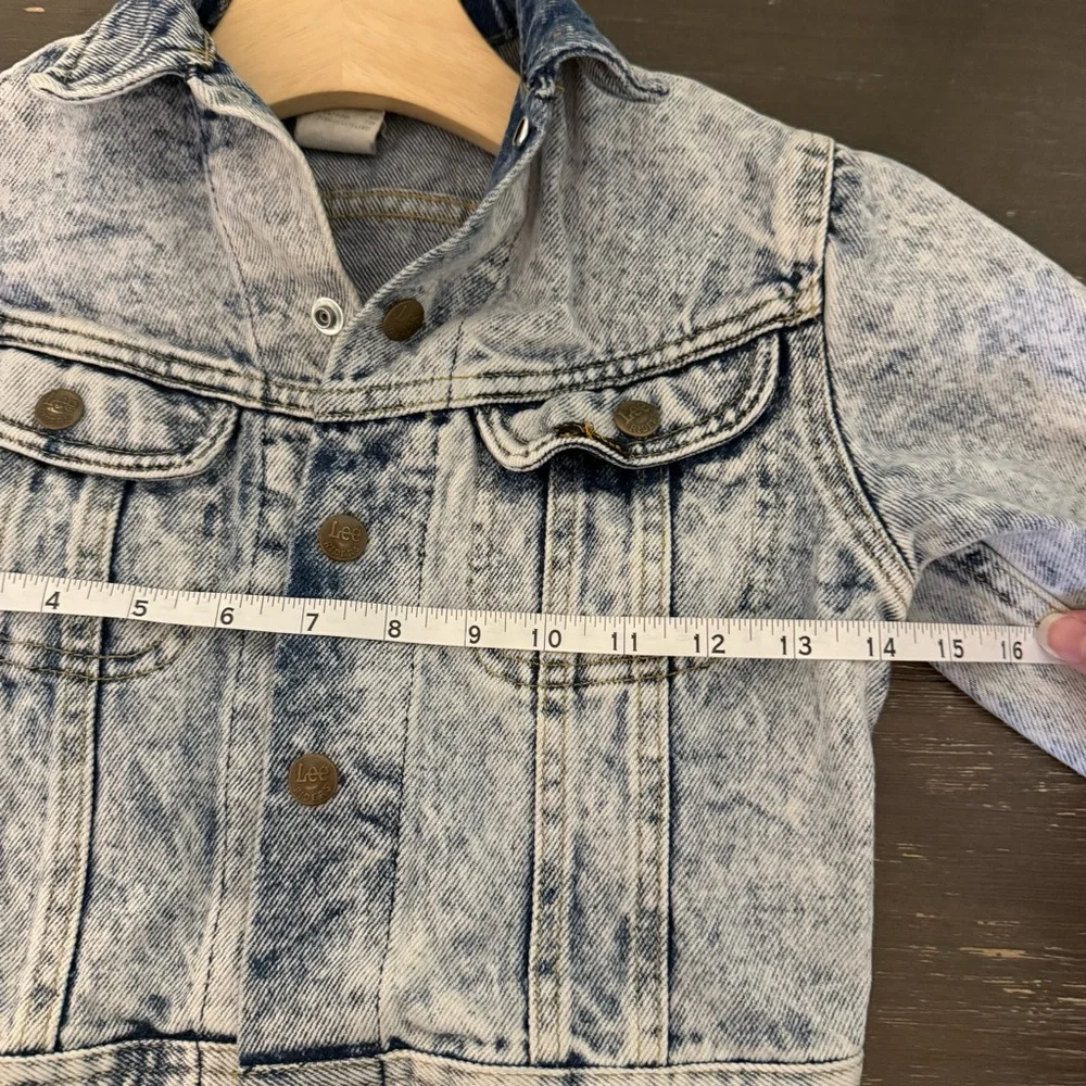 Vintage Lee Kids Light Acid-Wash Denim Jacket - Blue/White Size 6